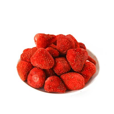 Strawberi kering keseluruhan